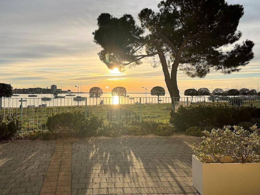 Superior Seaview Apt. With Pool Umag Exterior foto