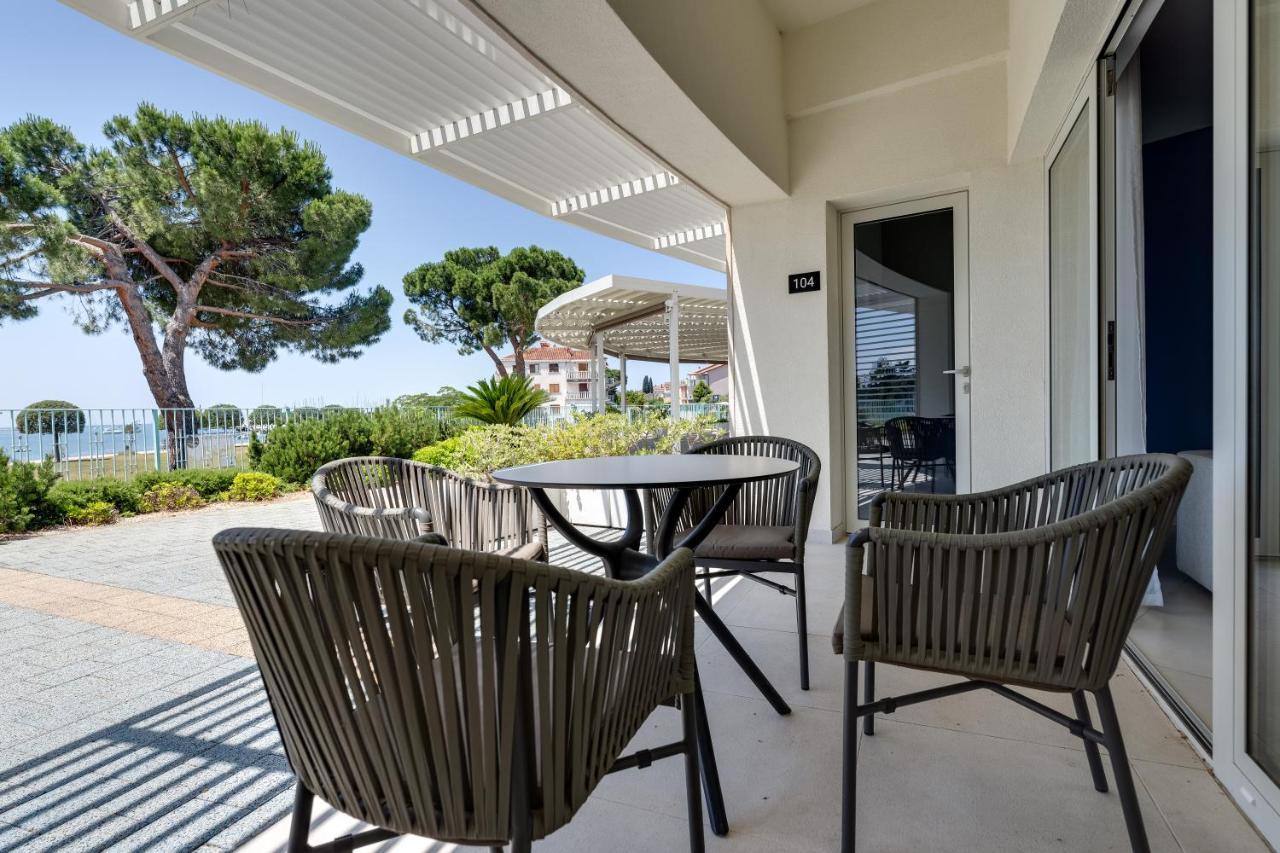 Superior Seaview Apt. With Pool Umag Exterior foto
