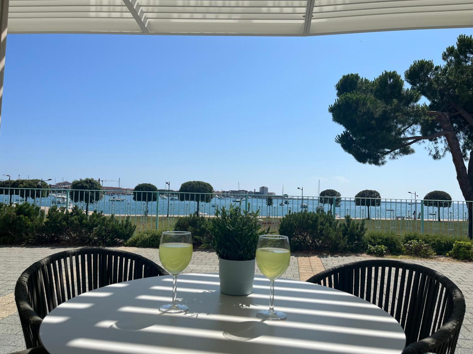 Superior Seaview Apt. With Pool Umag Exterior foto