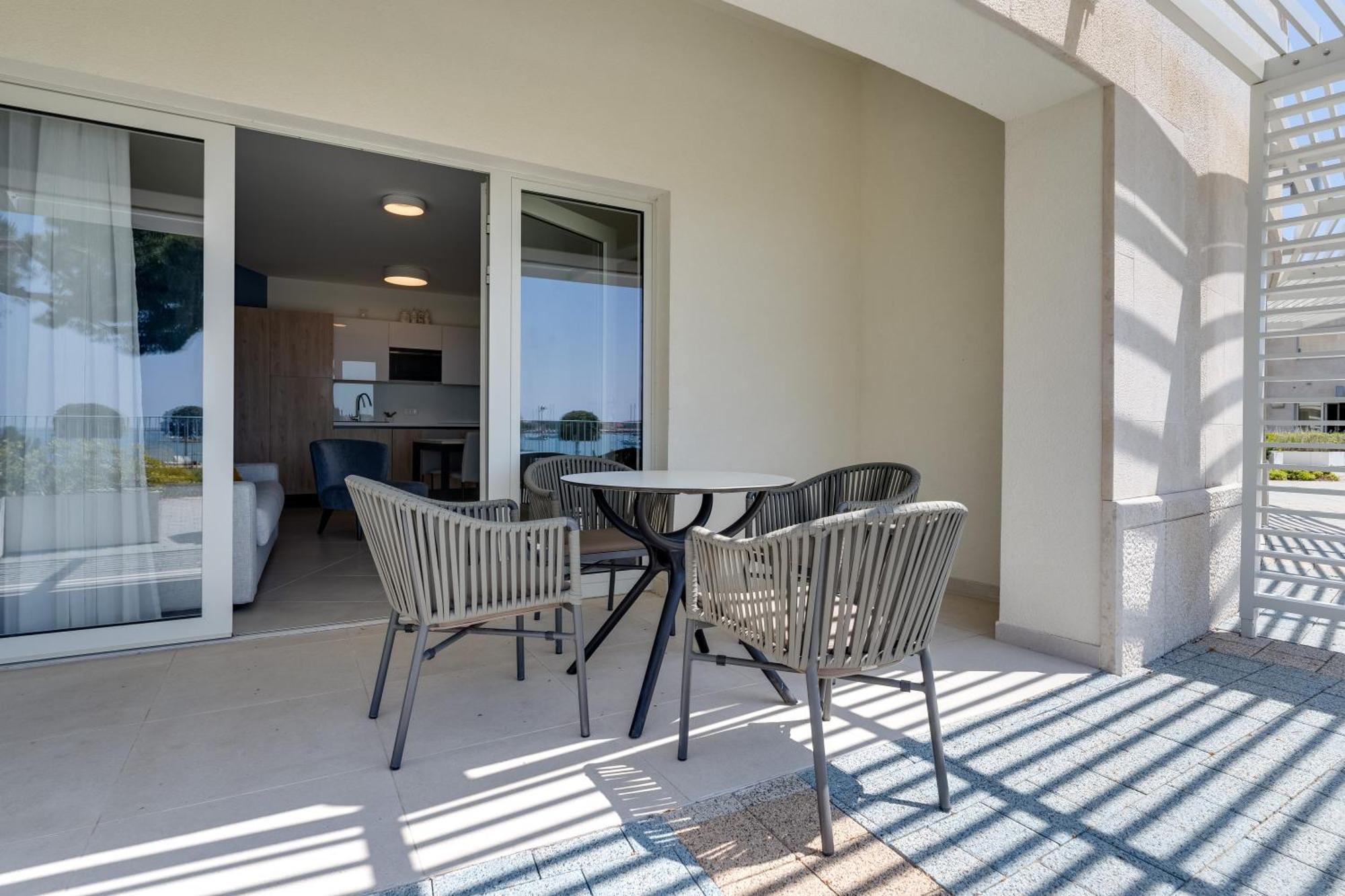 Superior Seaview Apt. With Pool Umag Exterior foto